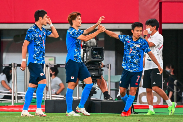 日本队轻取葡萄牙队，林高远带队取胜