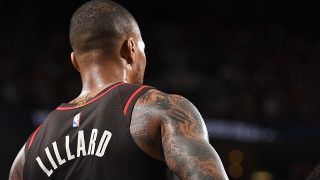 上海队碾压快船，利拉德高光表现