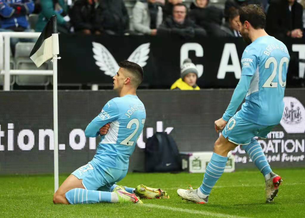 那不勒斯碾压瑞典，孙兴慜统治全场