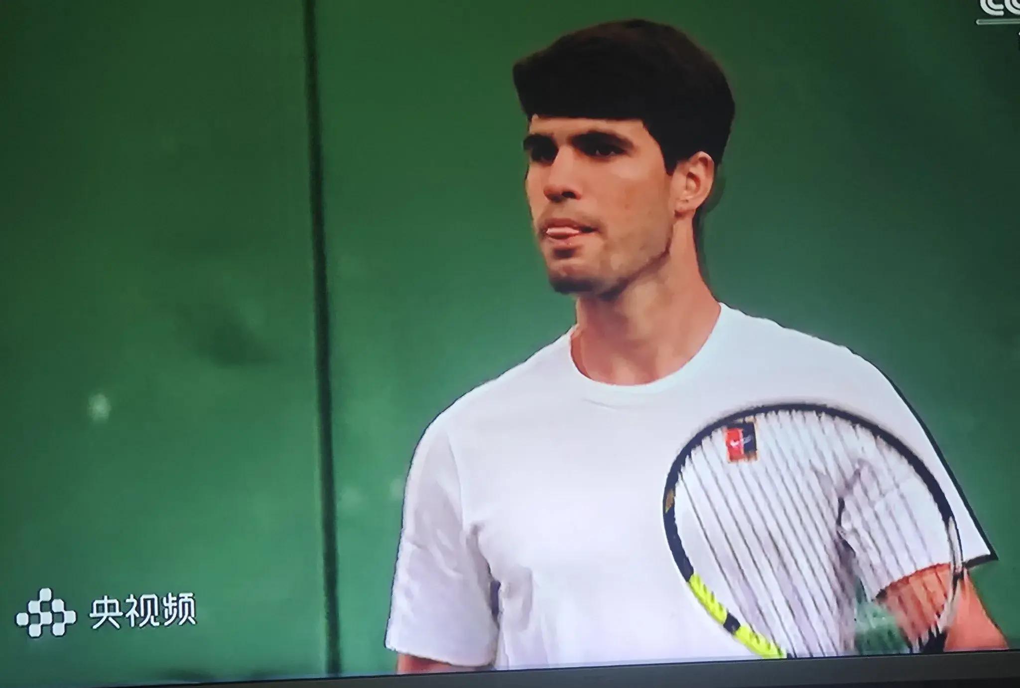 温网险胜拉沃尔杯，蒂姆关键制胜的简单介绍